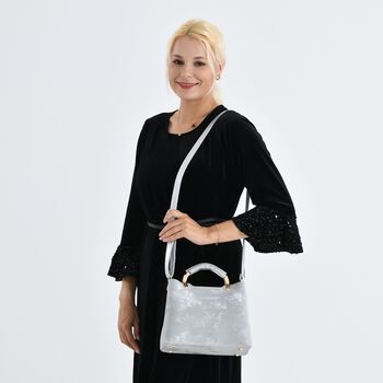 LA MAREY Crossbody Tasche mit Rei&szlig;verschlussf&auml;chern und verstellbarem Schulterriemen 25 x 20 x 11 cm Silber