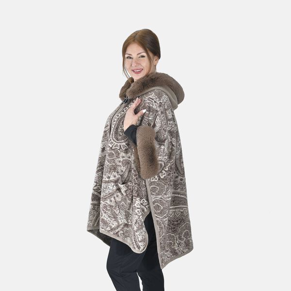 LA MAREY - Kunstfell Poncho mit Kapuze, One Size, Braun image number 3