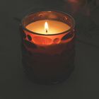 LIVMORE - Duftkerze im strukturierten Glas, Pink Champagner, 48 Std. Brenndauer, Rot