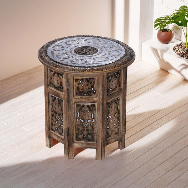 NAKKASHI - Handgefertigter Couchtisch aus Mangoholz mit Metallpr&auml;gung, Burn-Finish und kunstvoller Schnitzerei, ca. 45x45x45cm, Natur image number 2