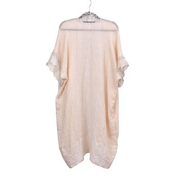 Kurz&auml;rmeliger Kimono mit Blumendruck, schwarzem G&uuml;rtel, mehrfarbig