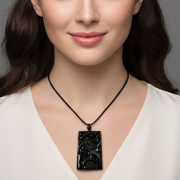 Majest&auml;tischer W&auml;chter - Schwarzer Jadeit-Guan Gong, Halskette Flexibles cm ca. 125.00 ct image number 2