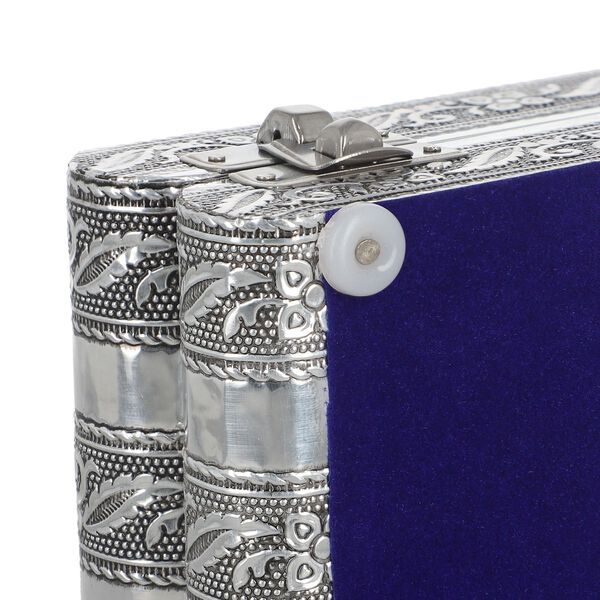 Handgefertigtes, Aluminium-Schmuckkästchen, silber, Tigerprägung image number 7