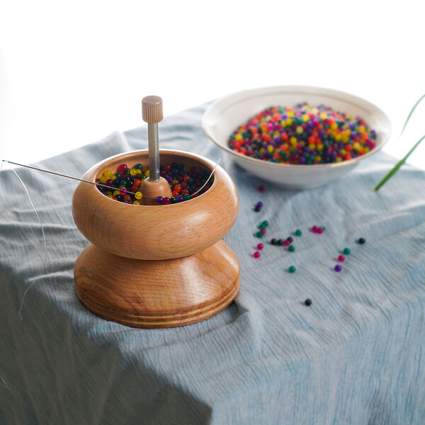 Perlen Spinner aus Kiefernholz mit Stahlnadel, bunten Perlen und Faden image number 1
