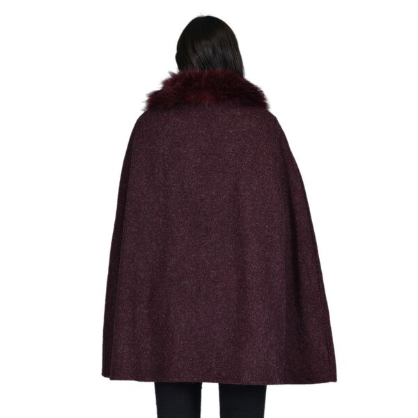 TAMSY - Kunstfell Cape, Einheitsgr&ouml;&szlig;e Burgunderrot image number 2