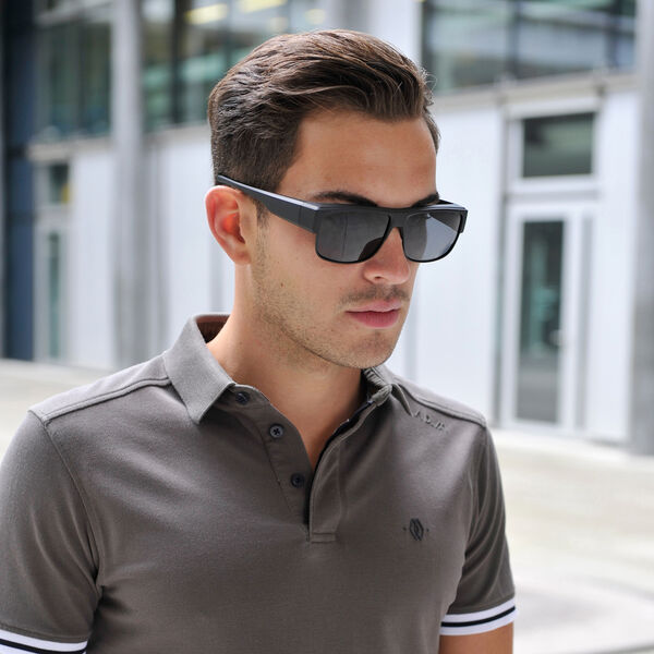 SOLE AND LUCE - Ultra-Polarized &Uuml;berbrille aus Schweizer Material, schwarz image number 4