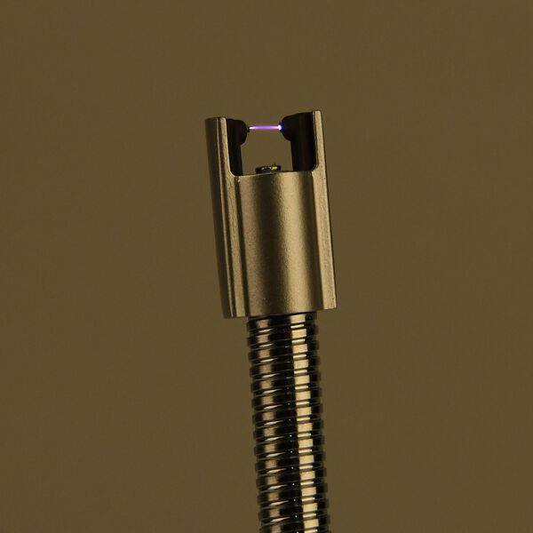 Elektronisches USB-Feuerzeug mit Taschenlampe, wiederaufladbar per USB, 24x2.6x1.8 cm, Rot image number 3