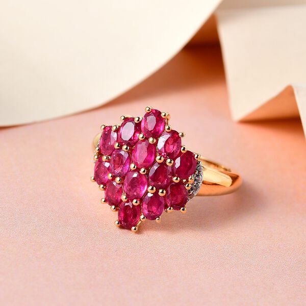 Afrikanischer Rubin (Fissure gef&uuml;llt) und wei&szlig;er Zirkon Ring, 925 Silber vergoldet (Gr&ouml;&szlig;e 17.00) ca. 3.77 ct image number 2