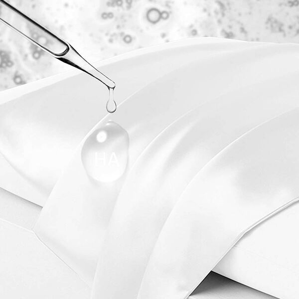 Kissenbezug aus 100% Maulbeerseide mit Hyalurons&auml;ure und Argan&ouml;l (Gr&ouml;&szlig;e 50x75cm) - Wei&szlig; image number 3