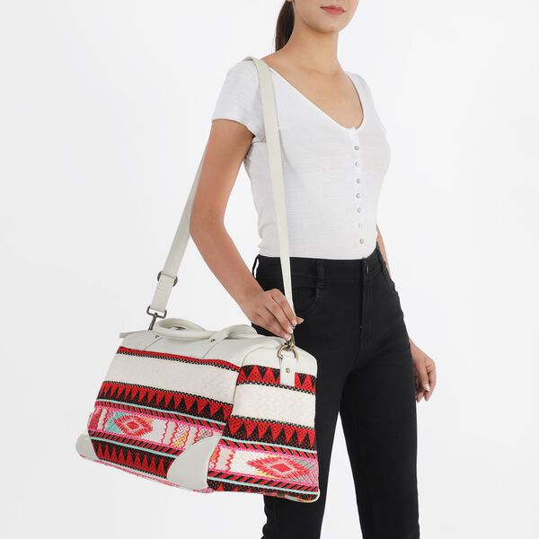 Stilvolle Weekender-Tasche aus 100% echtem Leder mit handgewebtem Dekor, weiß image number 2