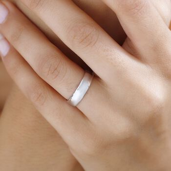 Klassischer Komfort-Bandring, 925 Silber rhodiniert