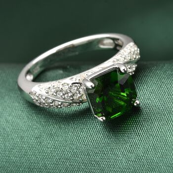 Nat&uuml;rlicher Chromdiopsid und wei&szlig;er Zirkon-Ring - 3,11 ct.