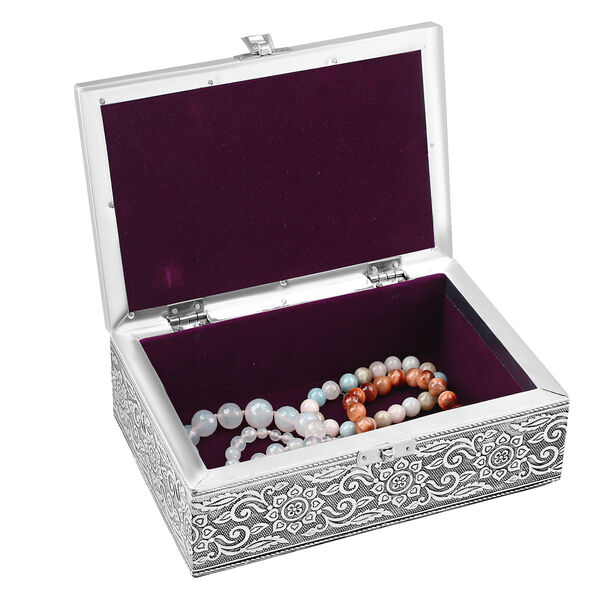 2er-Set – Oxidierte 20x13,5x7cm Aluminium-Schmuckbox und 16x9,5x3,8cm Perlen-Box, Ahornblatt-Prägung, Silber und Beige image number 7