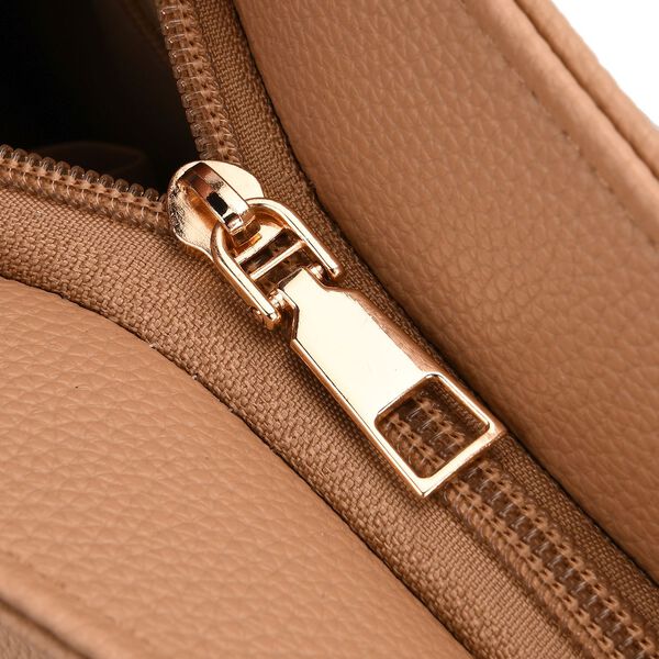 Crossbody-Tasche mit Steppmuster und Schultergurt, 3 Rei&szlig;verschlussf&auml;cher, 21x13x7,5cm, Beige image number 6