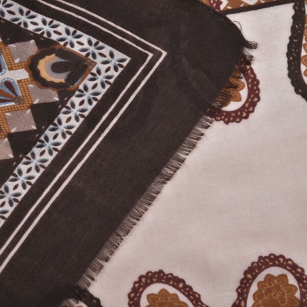 Wolkenweicher Schal mit Paisleymuster, Braun image number 4