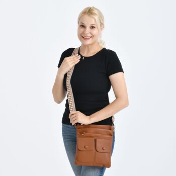 Umh&auml;ngetasche aus feinem Lederimitat mit mehreren Taschen, 120cm Trageriemen, 24x27cm, Braun