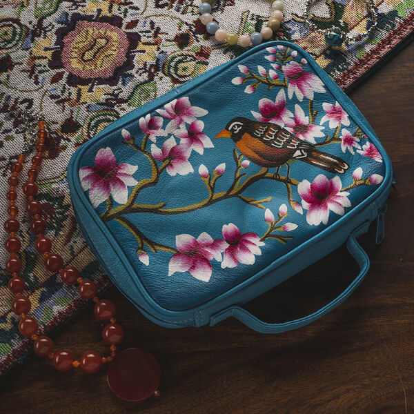 SUKRITI: Handbemalter Schmuckkoffer, Spatz-Muster, Hellblau image number 2