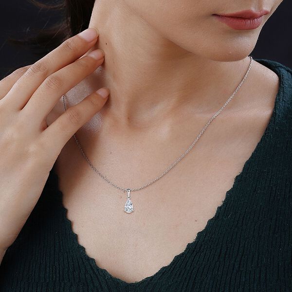 LUXURIANT SGL zertifizierter SI-GH Labor Tropfen-Diamant Anhänger mit 50cm Kette, 925 Silber rhodiniert - 1 ct. image number 1