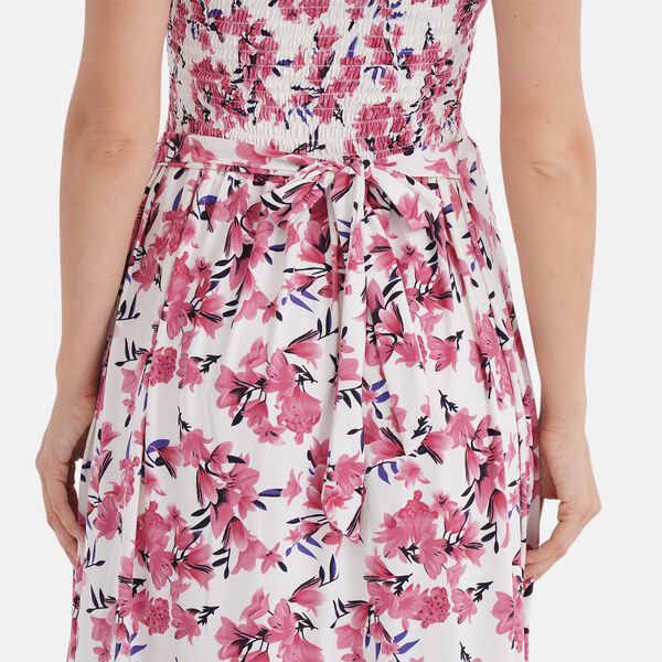 Schulterfreies, gesmoktes Kleid mit rosa Blumenmuster und G&uuml;rtel image number 5