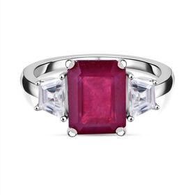 Afrikanischer Rubin und Zirkon Ring, ca. 4,44 ct.