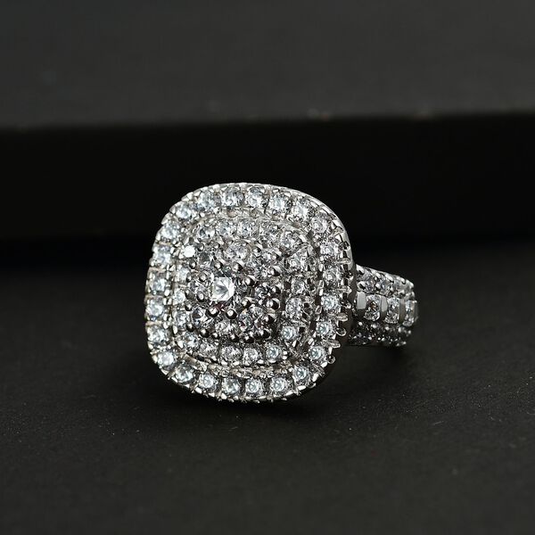 J Francis gefertigt mit SWAROVSKI- Swarovski Zirkonia Halo Cluster Ring image number 3