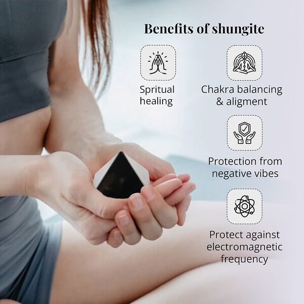 Shungite Pyramid (1.75 In) 268.00 ctw image number 1