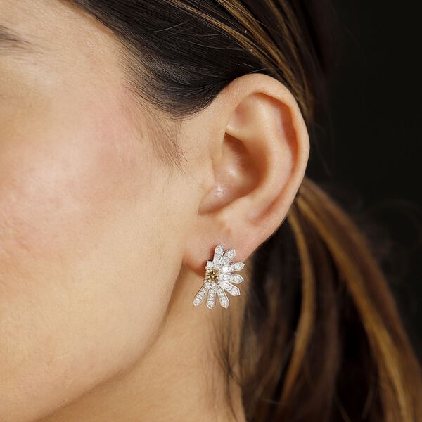 J Francis gefertigt mit SWAROVSKI- Gelber und weißer Swarovski Zirkonia Ohrringe image number 3