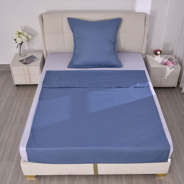 Bettw&auml;sche-Set aus 80% Baumwolle mit Satin-Streifen, 135x200 cm und 80x80 cm, Blau image number 2