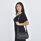 Crossbody Handtasche aus 100% echtem Leder mit Krokoprägung, Schwarz image number 1