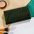 Geldbörse aus 100% geprägtem Leder mit Pythonmuster und RFID Schutz, Grün image number 2