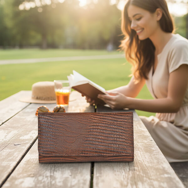 "RfidProtected 100% Lizard Print Embossed Genuine Leather Women's Wallet Color : Brown Size:7.25x4 INCH " image number 1