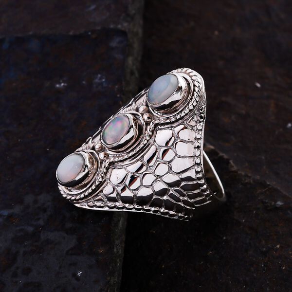 Royal Bali Kollektion- Nat&uuml;rlicher, &auml;thiopischer Welo Opal-Ring - 1,05 ct. image number 1