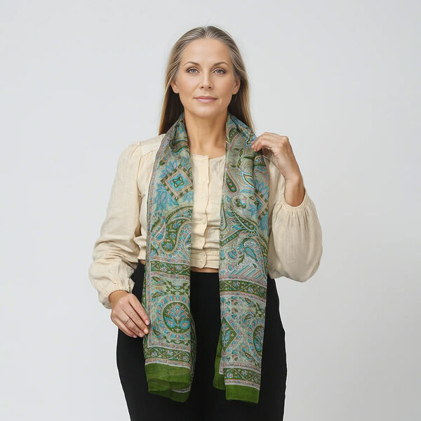 Geschmeidiger Luxuri&ouml;ser 100% Seidenschal, gr&uuml;n image number 6