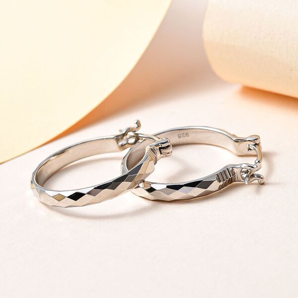 Creolen mit Diamantschliff in platiniertem Silber image number 1