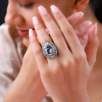 Wei&szlig;er B&uuml;ffel-Ring - 8,97 ct.