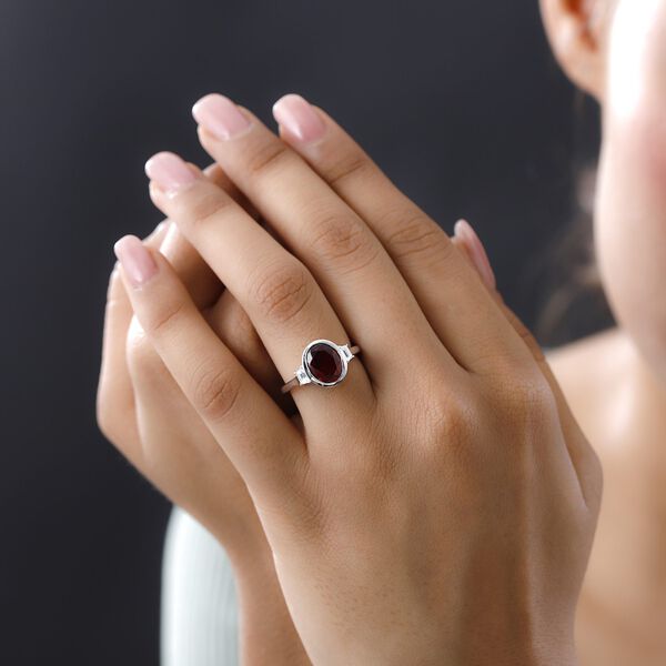 Mosambik Granat, weißer Zirkon Ring, 925 Silber platiniert (Größe 17.00) ca. 3.09 ct image number 2