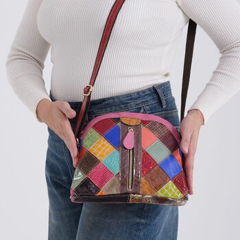 CHAOS BY ELSIE Leder Crossbody Tasche mit RFID Schutz und Rei&szlig;verschlussf&auml;chern 19 x 11 x 20 cm Multicolor Rautenmuster