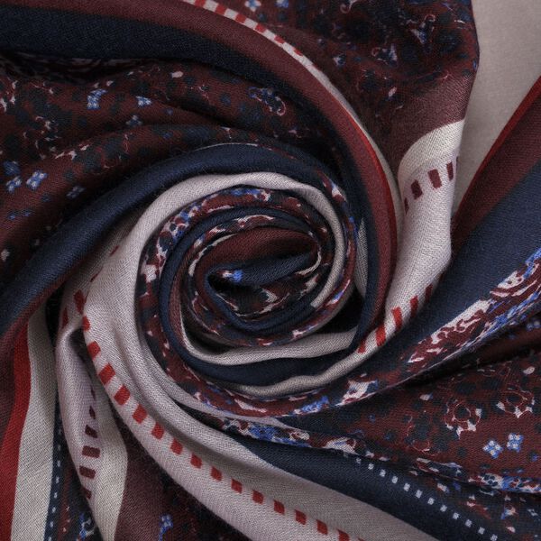 Wolkenweicher Schal mit Rautenmuster, Burgund image number 5