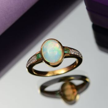 D&rsquo;Joy Nat&uuml;rlicher, &auml;thiopischer Welo Opal, Smaragd und Zirkon Ring - 1,44 ct.