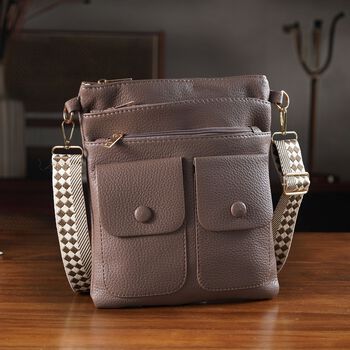 Umh&auml;ngetasche aus feinem Lederimitat mit mehreren Taschen, 120cm Trageriemen, 24x27cm, Kaffeebraun