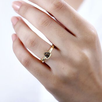 AA Nat&uuml;rlicher goldener Tansanit und Moissanit-Ring - 0,60 ct.