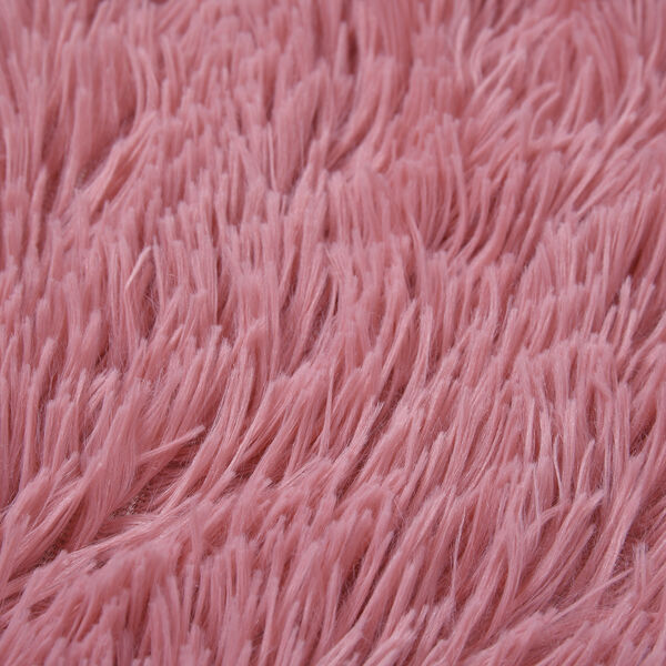 SERENITY NIGHT: 3er-Set - &Uuml;berwurf und 2 Kissenbez&uuml;ge aus Kunstfell, Rosa image number 4