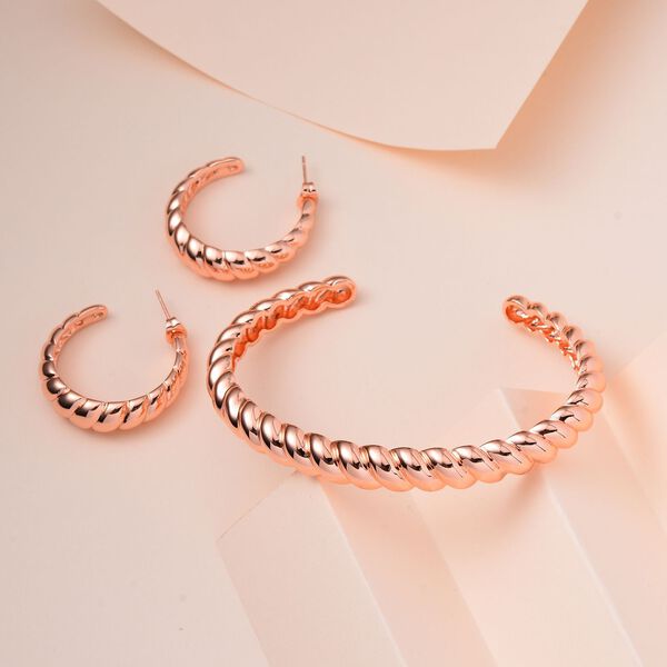 EVER TRUE Designer inspirierter gedrehter 19cm Armreif und Creolen in Rosègoldton image number 7