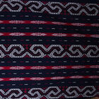 Handgefertigte Tenun-Decke mit Tiermotiv image number 2