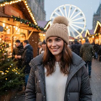 Strickm&uuml;tze mit Bommel, weiches Mischgewebe, Einheitsgr&ouml;&szlig;e, Beige