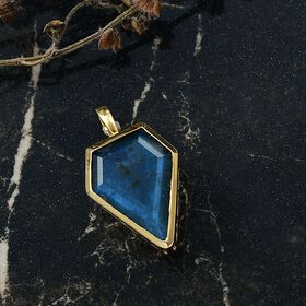 D'Joy AAA Labradorit Anh&auml;nger - 11,45 ct.