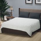 Serenity Night: Steppdecke mit 100% Maulbeeren-Seidenfüllung, 135x200 cm