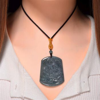 EXTREM SELTEN - Nat&uuml;rlicher Olmek Jadeit Kette 66 cm ca. 125.00 ct