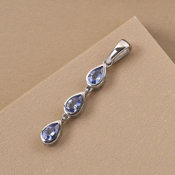 AA Tansanit Trilogie Anh&auml;nger in Silber, 0,64 ct. image number 3
