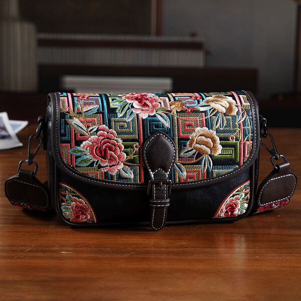 "PU Embroidered crossbody bag Color:Black Size:22*8*16 cm   Wall: PU Lining: Polyester Exterior:zipped-2.pocket-1 Interior: zipped-1,slid-1" image number 1